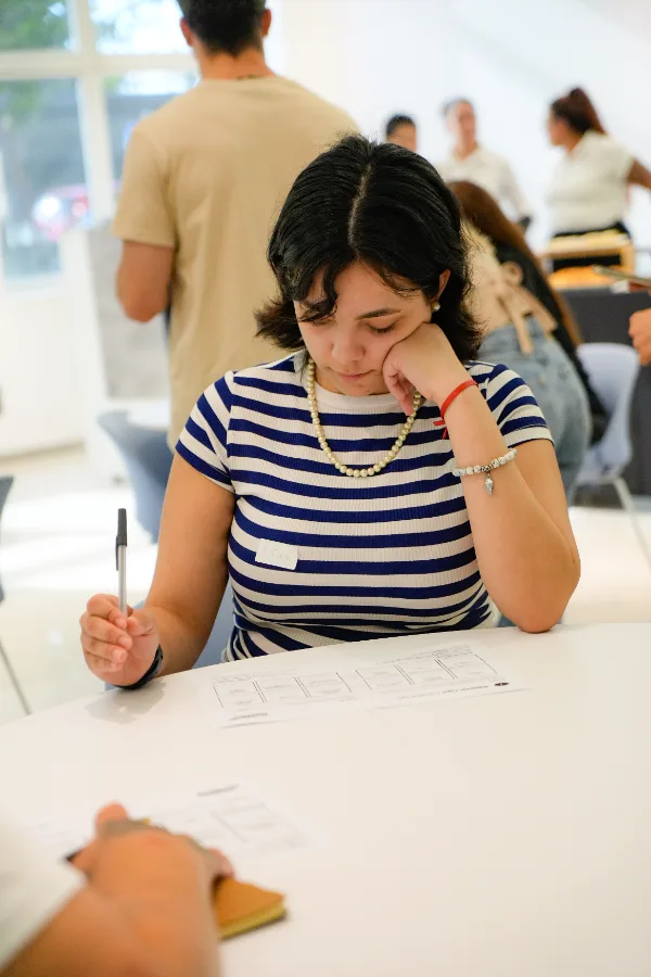 Momento del intensivo de inglés — Academia Comunica